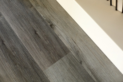 Кварцевый ламинат Home Expert Натуральный Дуб Горный ручей 1211/68W906